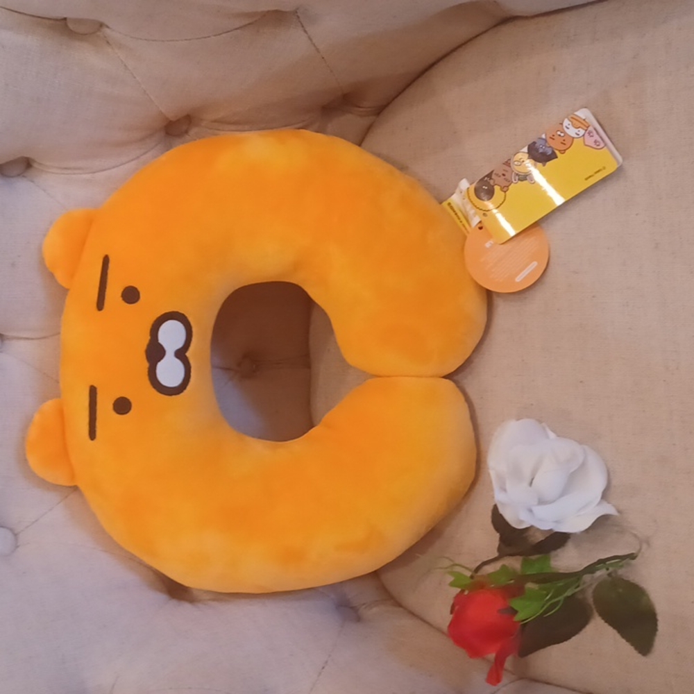 New Beautiful travel pillow